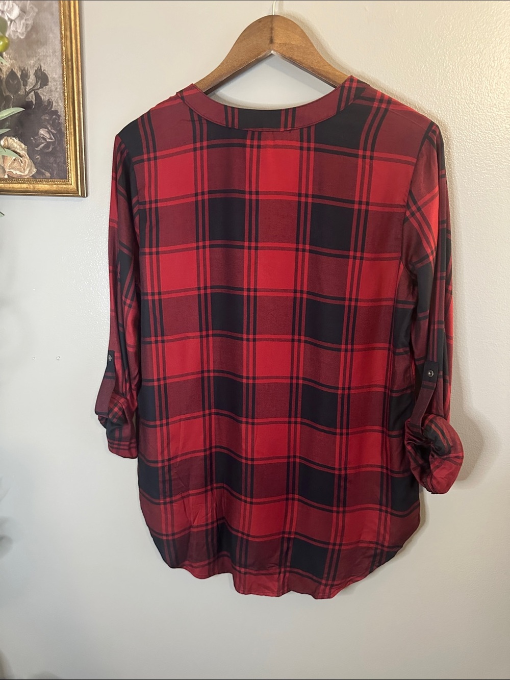 Eddie Bauer Red Black Plaid Viscose Popover Blouse Roll Tab Sleeve Size Small - Picture 7 of 8